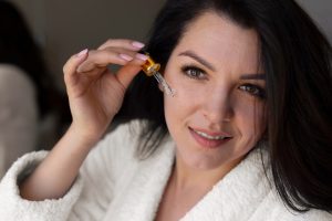 Natural Face Serum How to Pair It with Tallow for Maximum Skin Benefits